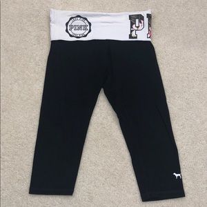 VS PINK Capris Leggings